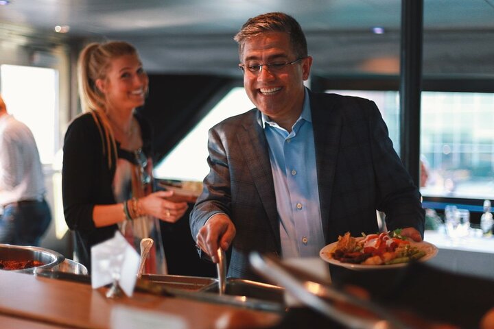 City Cruises Norfolk: Signature Lunch Cruise