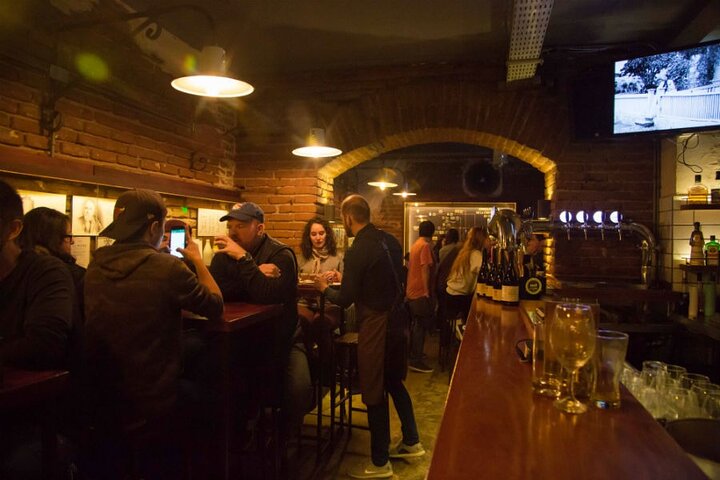 Private Bars and Pubs tour in Valparaiso with Drinks Tasting