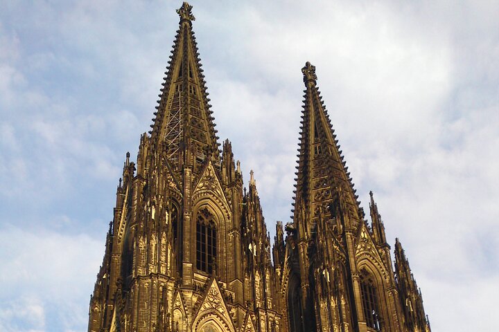 Cologne Highlights Walking Tour with your Private Tour Guide 3 h