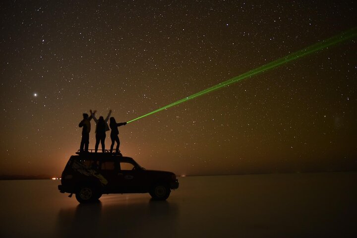 5-Hour Uyuni Salt Flat Tour Stargazing and Sunset/Sunrise In Group