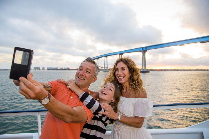 City Cruises San Diego: Scenic 90-Minute Narrated Harbor Tour