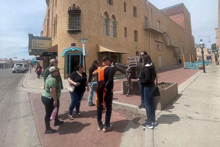 Plaza Sip, Savor, & History Walking Tour in Santa Fe