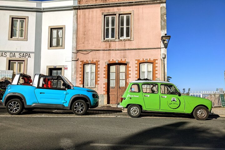 Private Sintra Tour Palaces and Coast by Vintage Car or Jeep