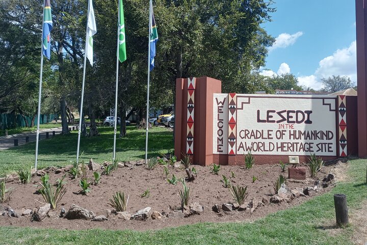 Lesedi Cultural Village & cradle of Humankind Guided Tour