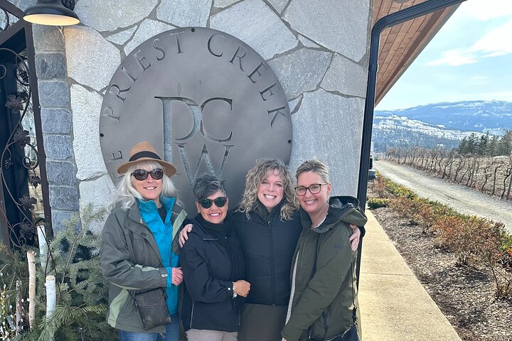 West Kelowna with Wine Tour Guide, Cherry! Afternoon tours.
