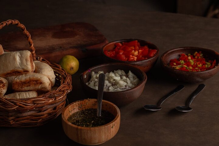 Roast and Empanadas Class with Wine |Mendoza|Braseando Experience