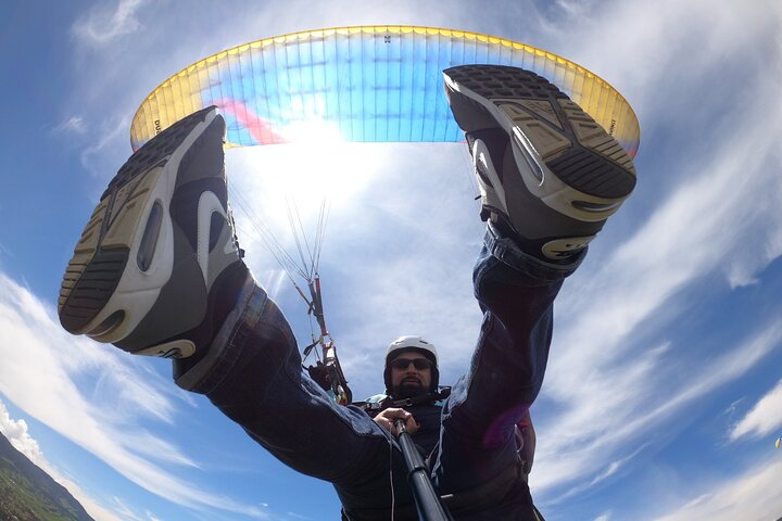 Paragliding tour in Medellín, fly and live a great experience
