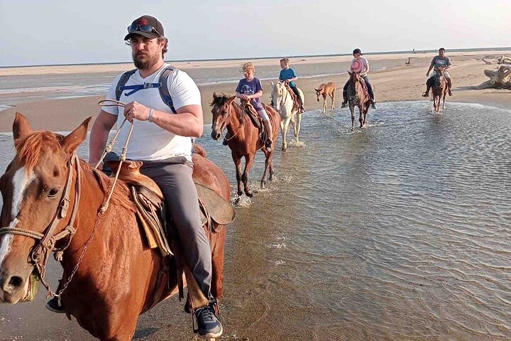 Beach Horseback Riding Adventure in Copalita, Huatulco