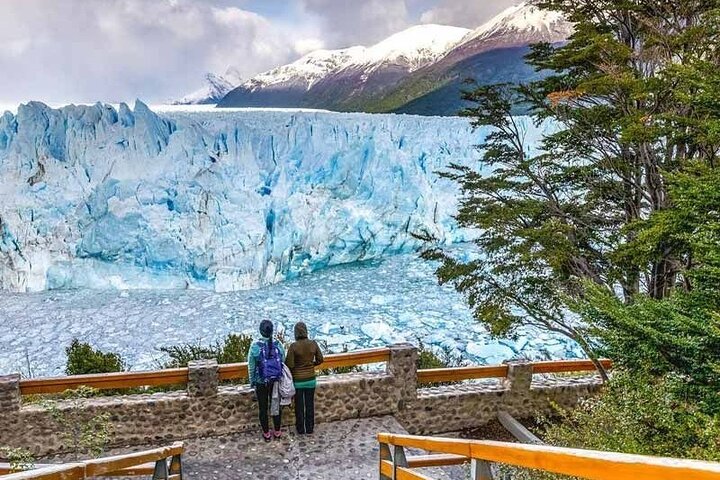 Perito Moreno Glacier Experience with Boat Navigation !!