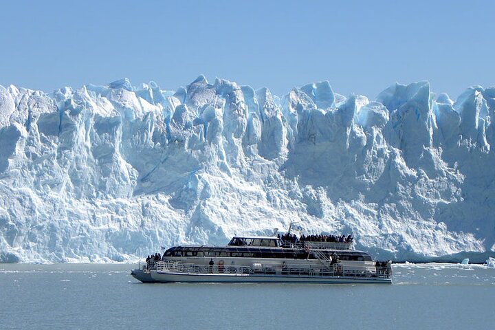 Perito Moreno Glacier Experience with Boat Navigation !!