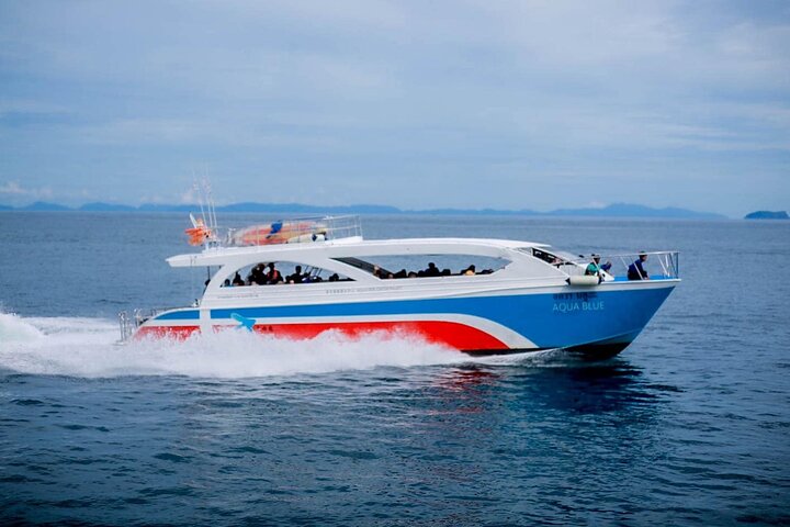 Phi Phi Islands Premium Speedboat Adventure Day Tour from Phuket