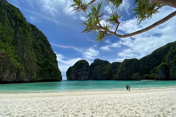 Phi Phi Islands Premium Speedboat Adventure Day Tour from Phuket