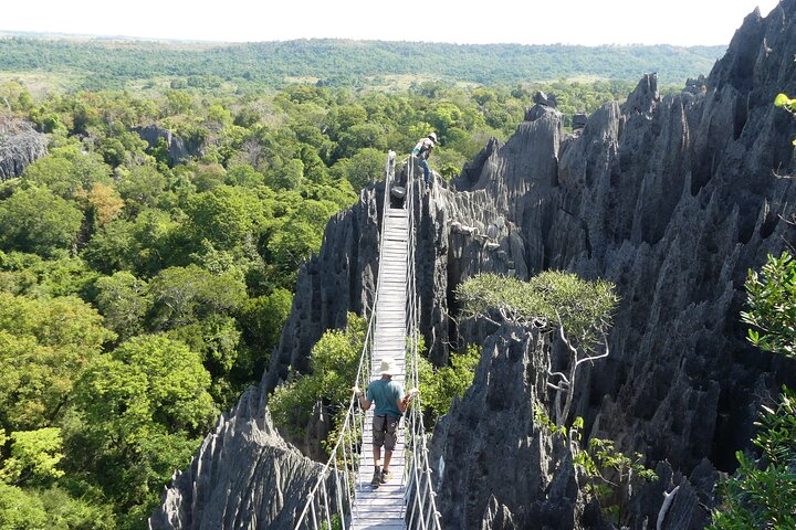 Adventure Tour West Madagascar | Nature and Discovery