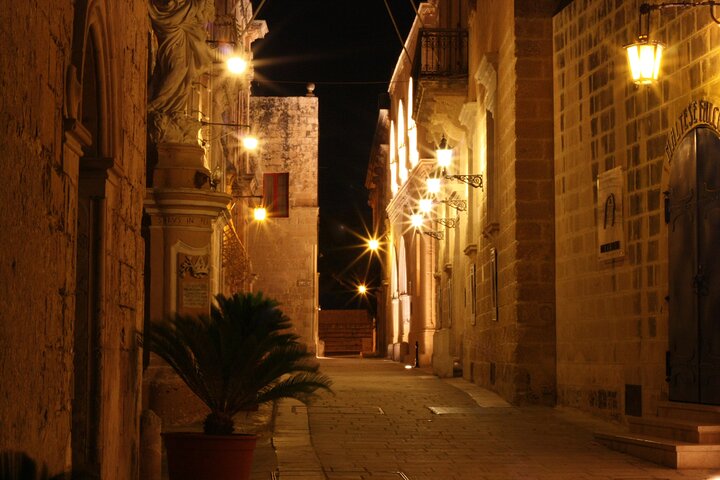 Guided Night Tour of Valletta Waterfront, Mdina and Rabat