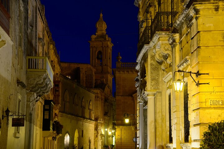 Guided Night Tour of Valletta Waterfront, Mdina and Rabat
