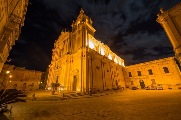 Guided Night Tour of Valletta Waterfront, Mdina and Rabat