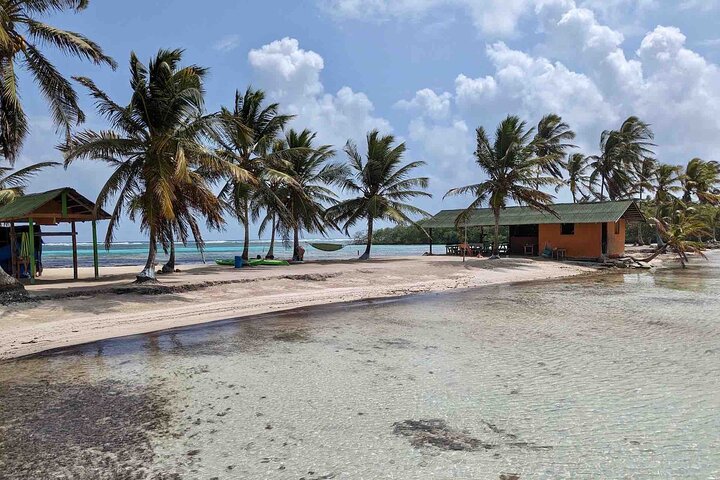 San Blas Islands - 2D/1N Private Beach Cabin + Meals + Boat Tour