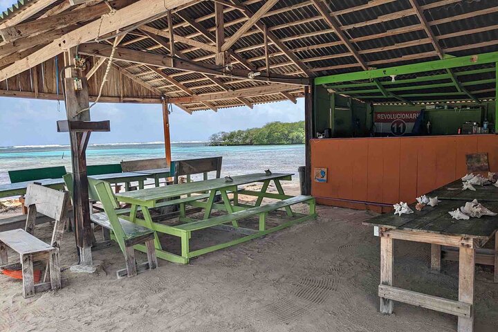 San Blas Islands - 2D/1N Private Beach Cabin + Meals + Boat Tour