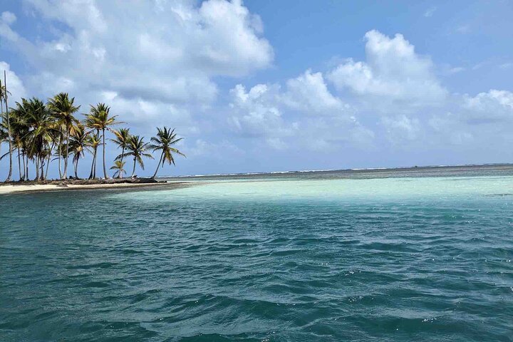 San Blas Islands - 2D/1N Private Beach Cabin + Meals + Boat Tour