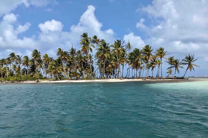 San Blas Islands - 2D/1N Private Beach Cabin + Meals + Boat Tour