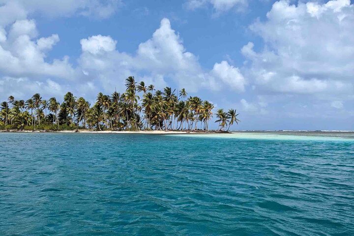 San Blas Islands - 2D/1N Private Beach Cabin + Meals + Boat Tour