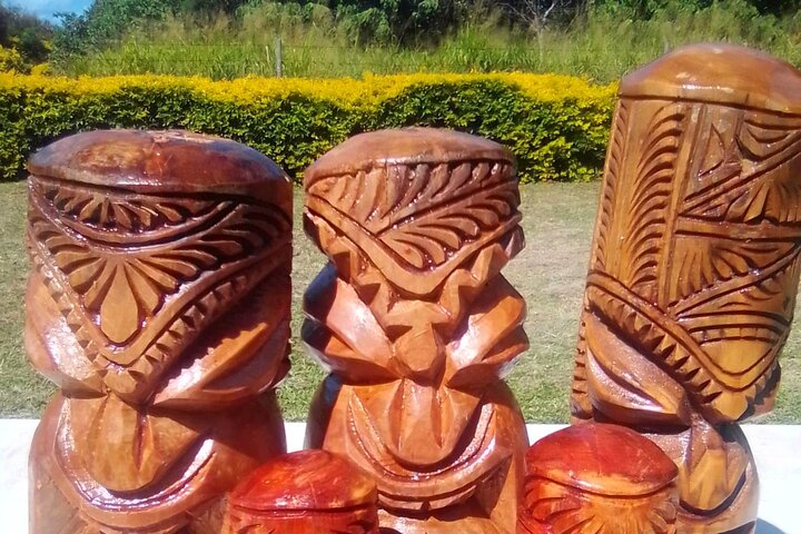 3-Hour Tongatapu East Coast and Anahulu Cave Tour