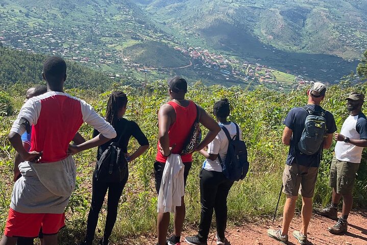 Rwanda Local Community Tour(Coffee, Cultural Village, Local food)