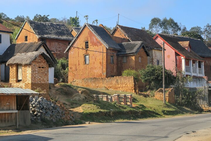 Antananarivo : Custom Walking Tour With A Guide (Private Tour)