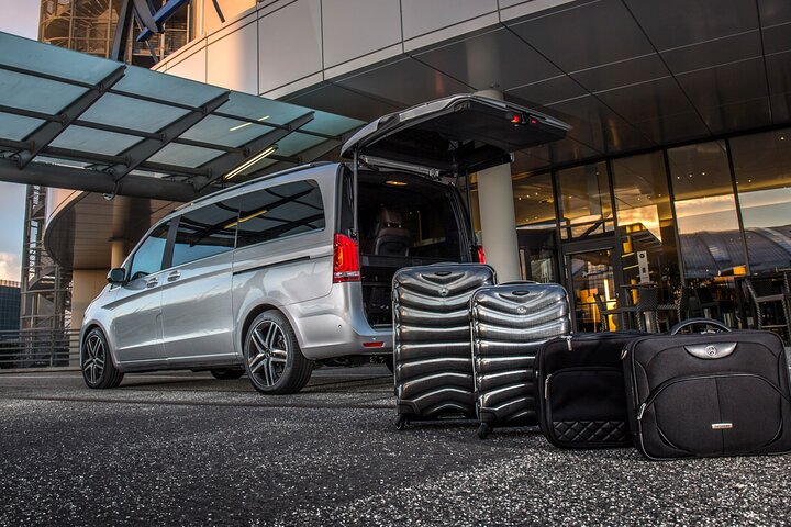 Private Transfer: From Dead Sea to Amman or Airport