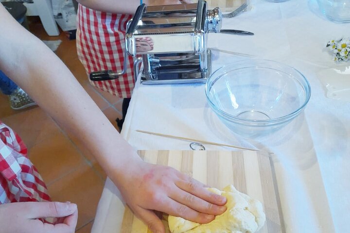 Homemade Pasta Class and Lunch in the Heart of Chianti