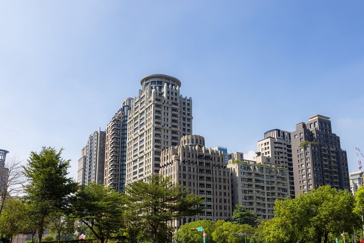 Taichung Private Custom Walking Tour with A Guide