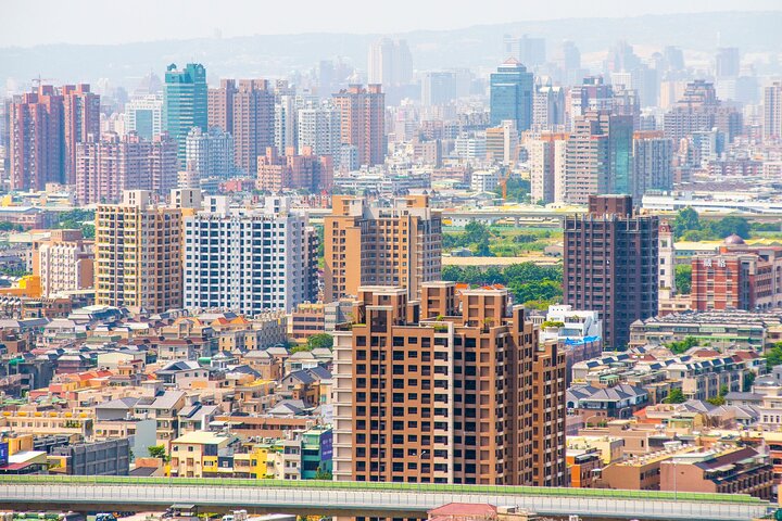 Taichung Private Custom Walking Tour with A Guide