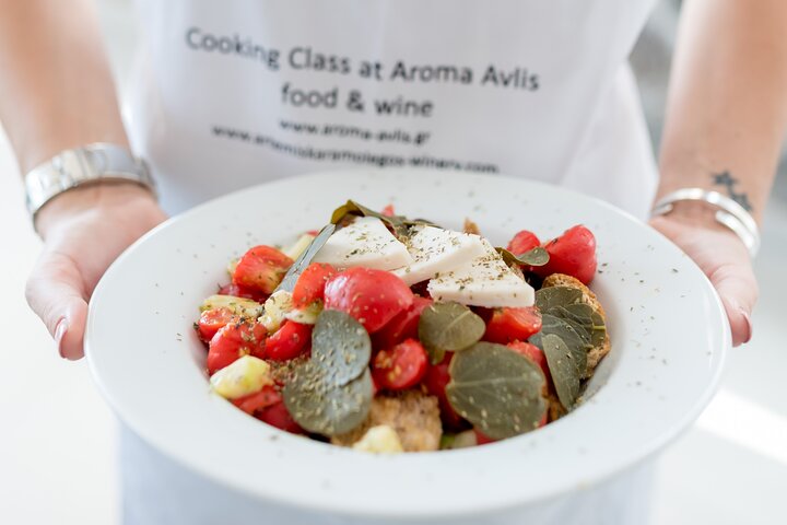Santorini Cooking Lesson with Chef and a Bottle of Wine