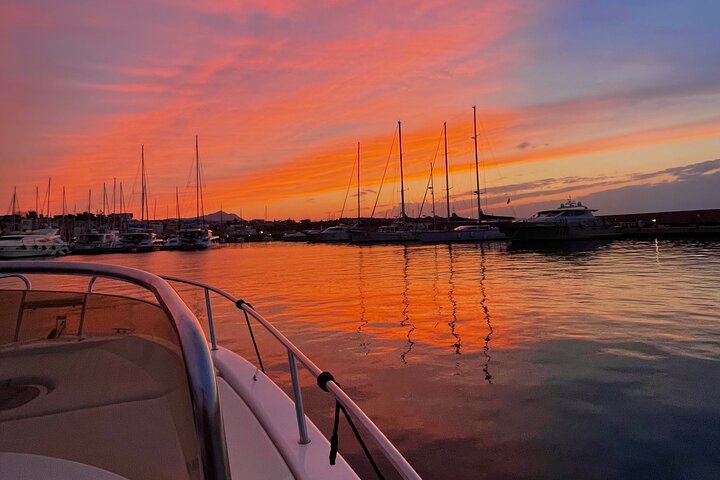 5h Day boat tour to discover Procida and/or Ischia Private