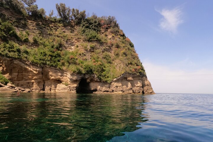 5h Day boat tour to discover Procida and/or Ischia Private