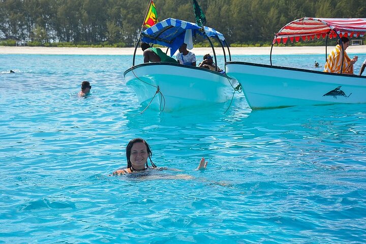 Zanzibar: Mnemba Snorkeling