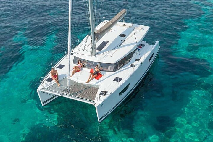 Luxury Catamaran sailing with welcome Drinks Tapas Max10-12Person