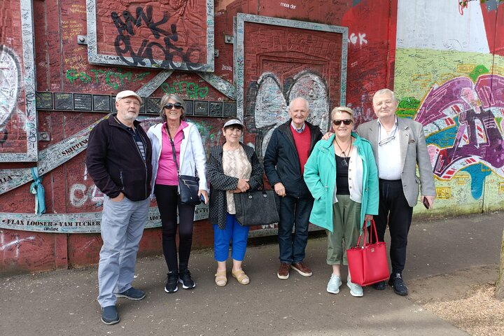 Private Black Taxi Belfast City Tour