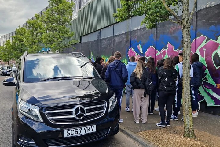 Private Black Taxi Belfast City Tour