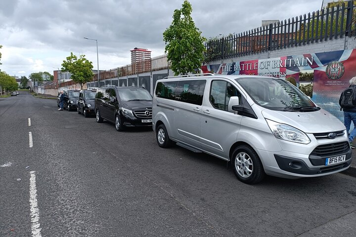 Private Black Taxi Belfast City Tour