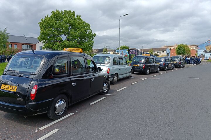 Private Black Taxi Belfast City Tour