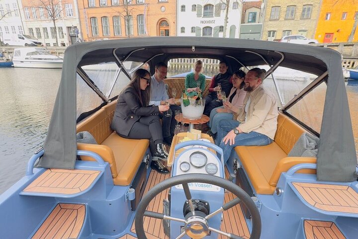 Exclusive Guided Boat Tour in Copenhagen