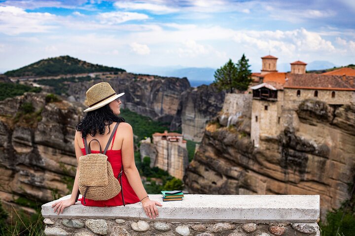Meteora Half-Day Small Group Monasteries Tour with Hotel Pickup