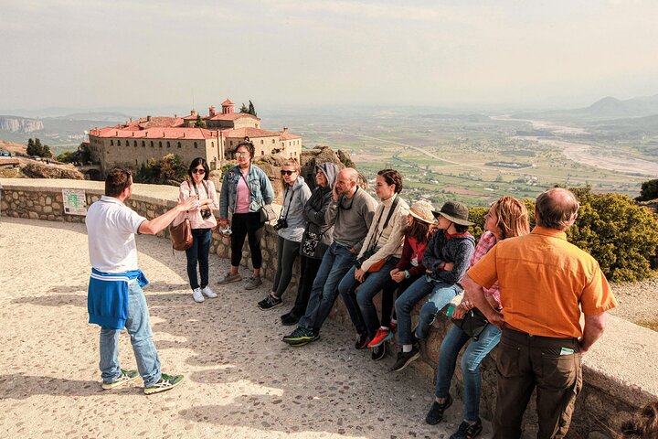 Meteora Half-Day Small Group Monasteries Tour with Hotel Pickup