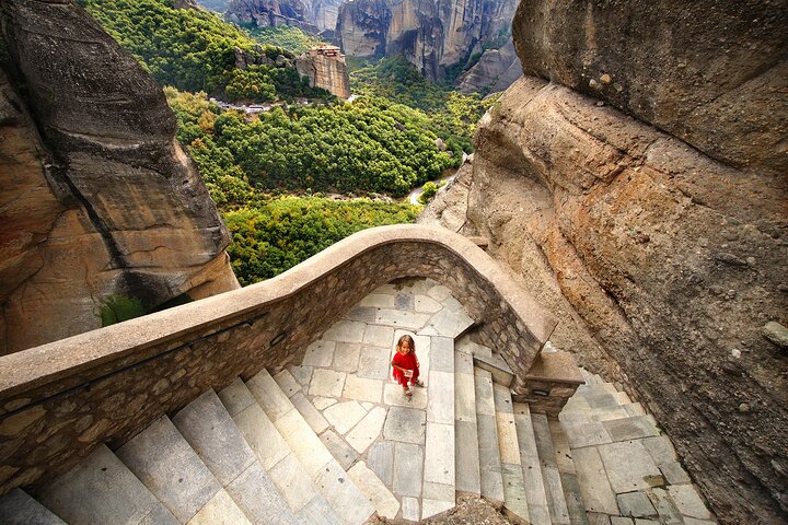 Meteora Half-Day Small Group Monasteries Tour with Hotel Pickup