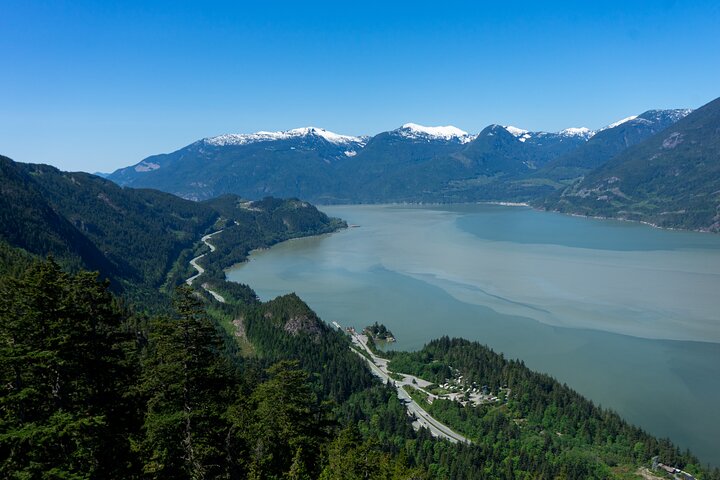Whistler Tour with Shannon Falls and Sea to Sky Gondola