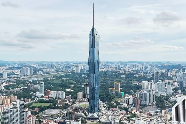 From Singapore: Private Kuala Lumpur / Malacca tour + SKY DINING