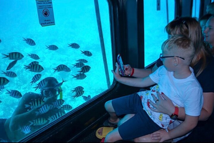 Marsa Alam: Royal Seascope Submarine cruise with pickup