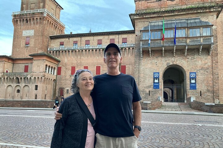 Ferrara Highlights Private Tour by Night