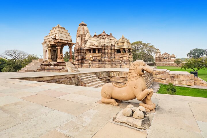 A Trip of Khajuraho, Orchha, Gwalior, Jhansi from Delhi in 5 Day